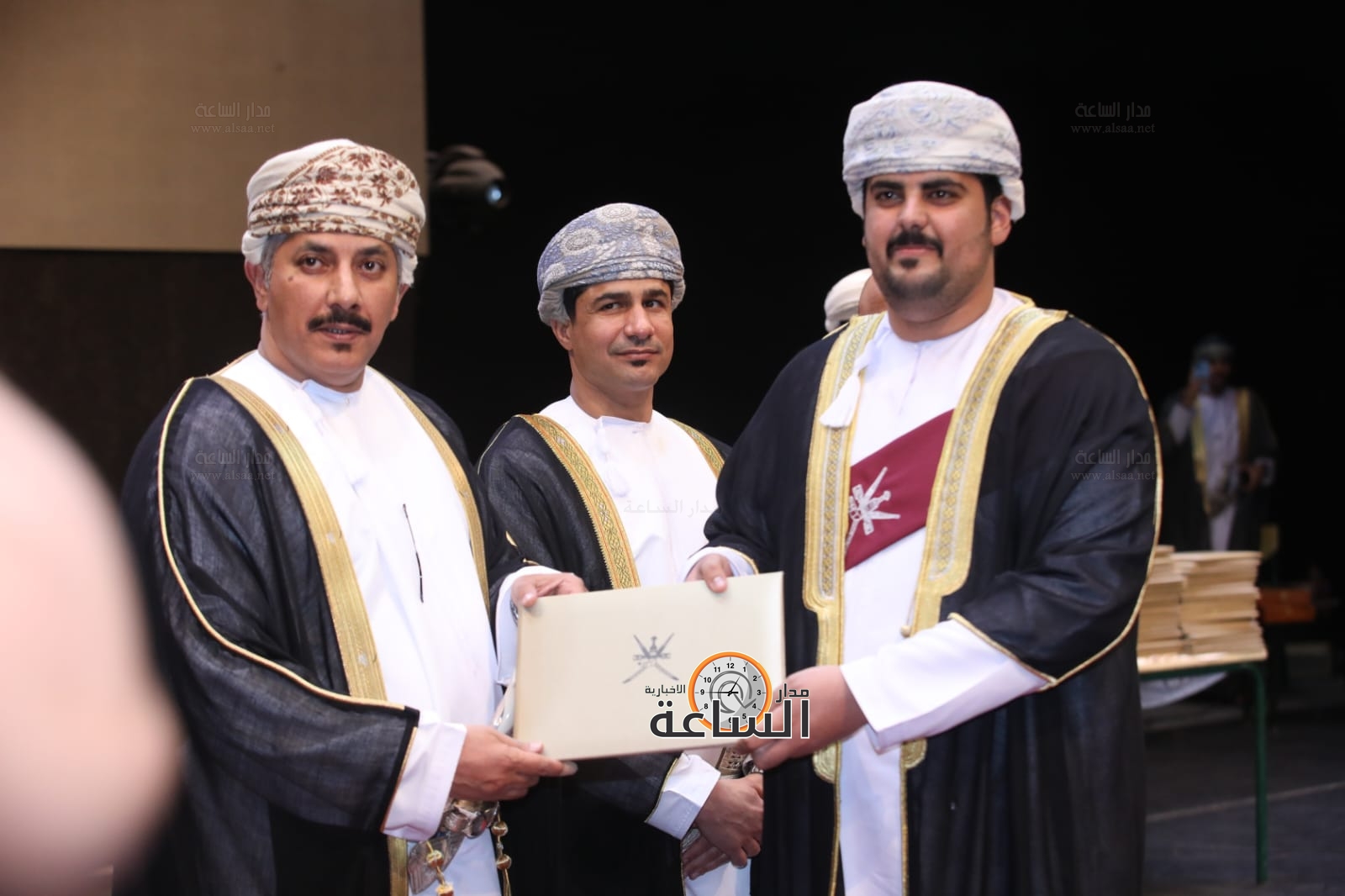 Madar Al-Saa Images 0.09962601679460192