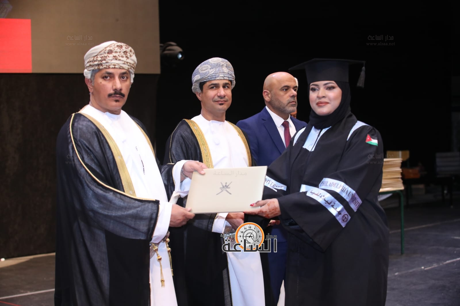 Madar Al-Saa Images 0.02944245135628276