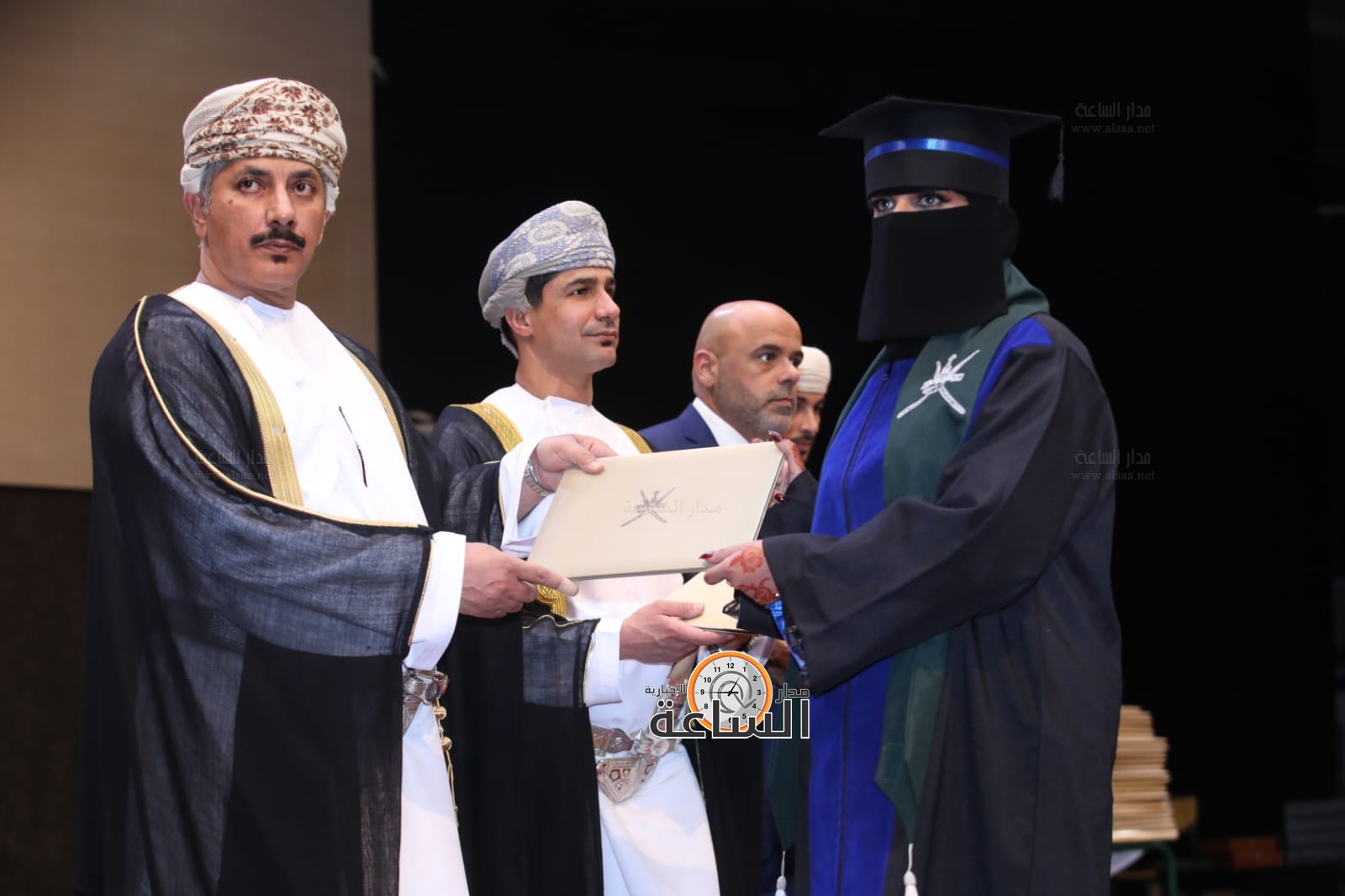 Madar Al-Saa Images 0.497426515342295