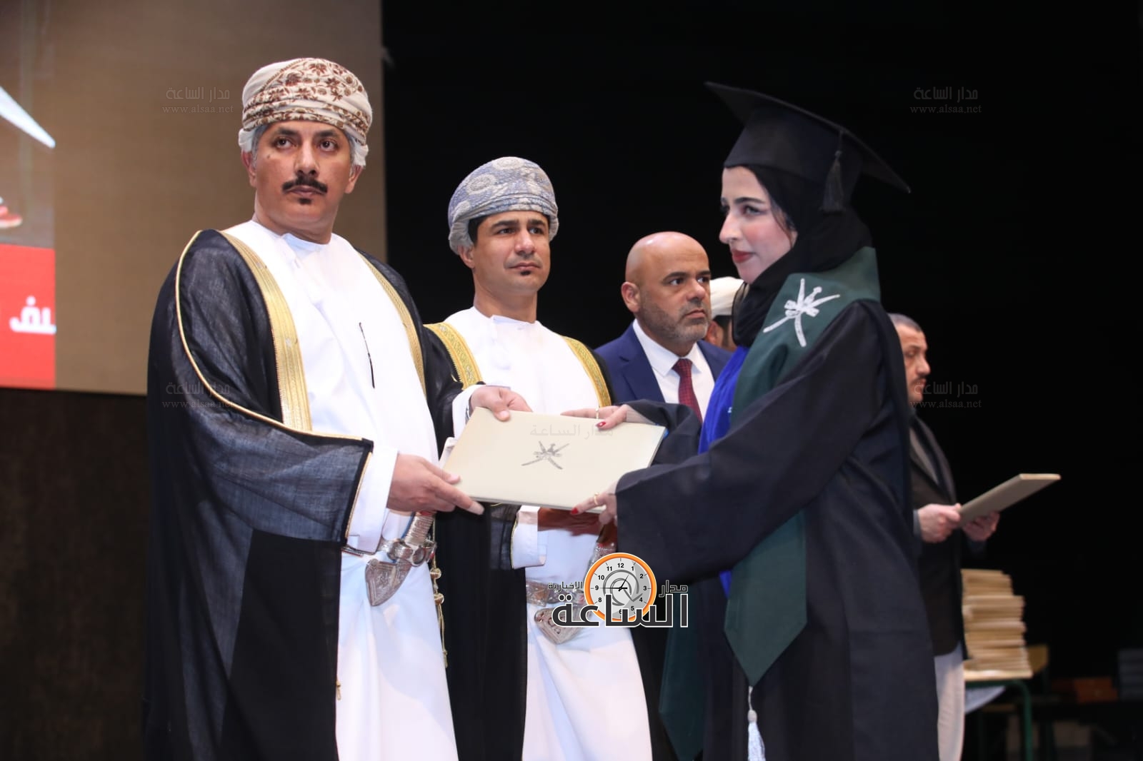 Madar Al-Saa Images 0.45239328992579986