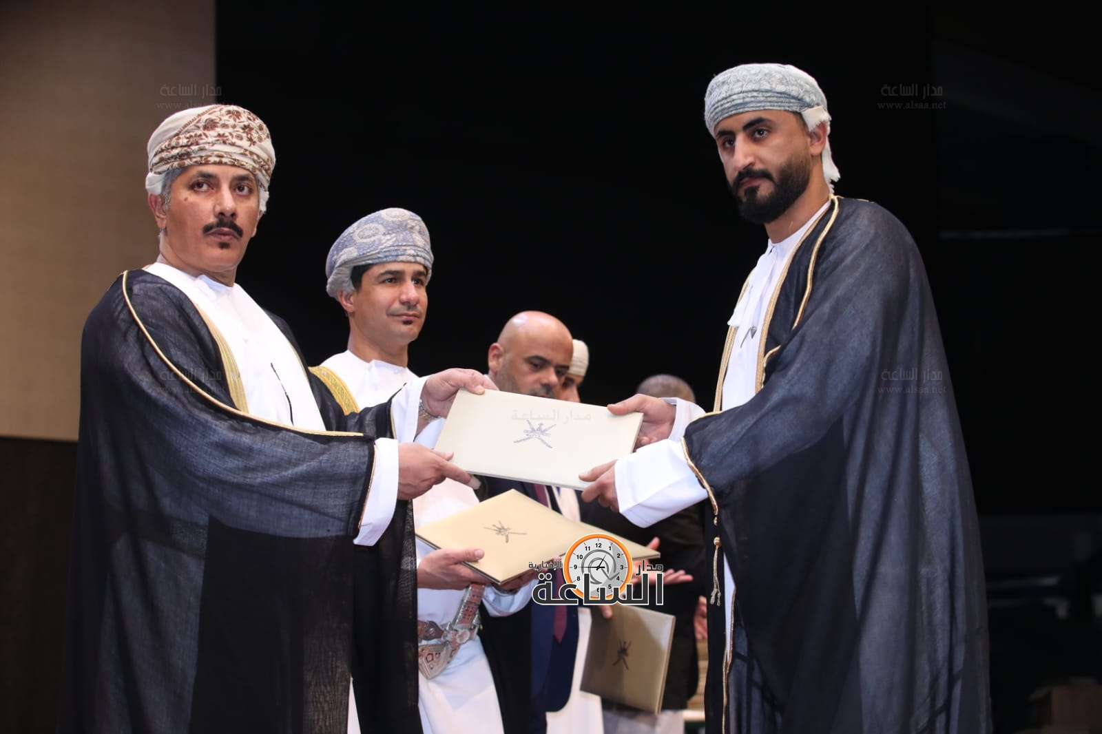 Madar Al-Saa Images 0.4813917844891604