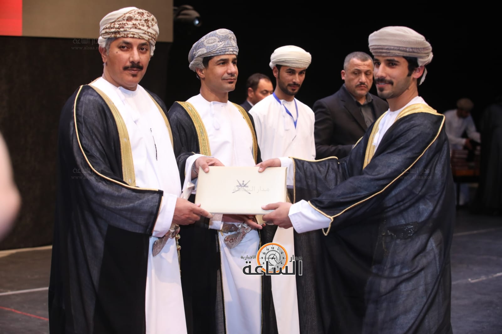 Madar Al-Saa Images 0.7343726263564723