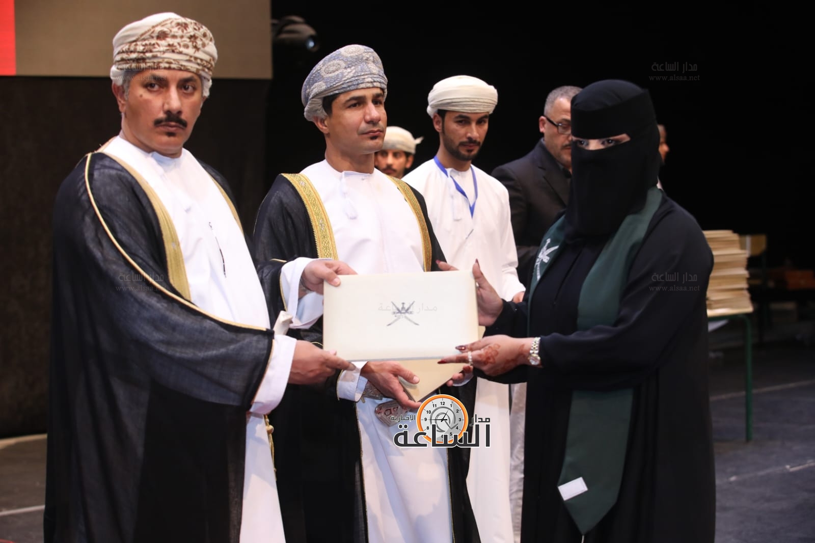 Madar Al-Saa Images 0.9528816140234966