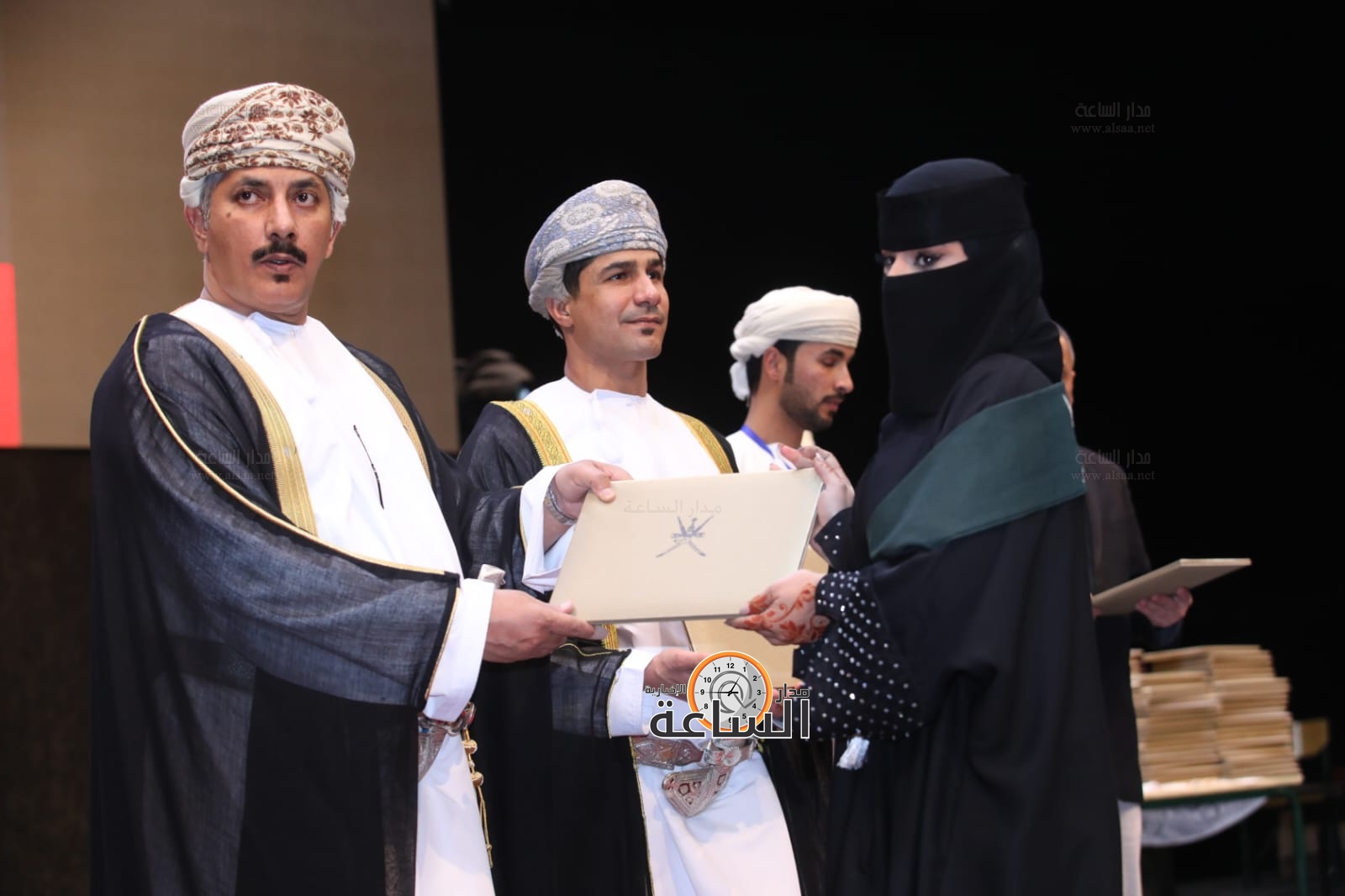 Madar Al-Saa Images 0.9038722673917368