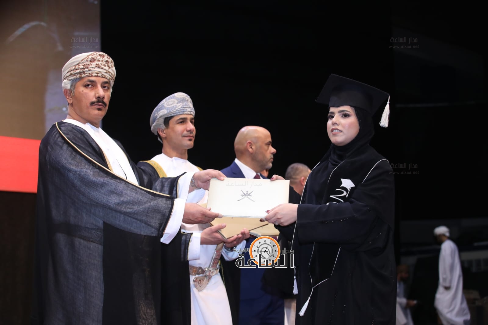 Madar Al-Saa Images 0.464508457707105