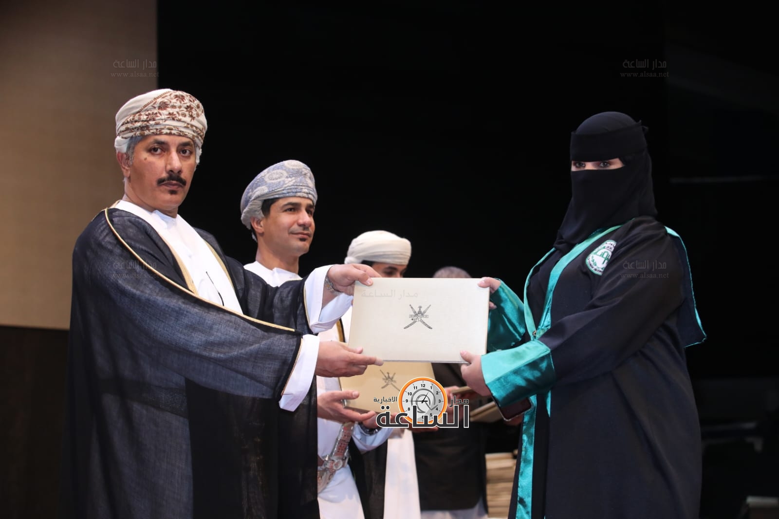 Madar Al-Saa Images 0.9430549749631929