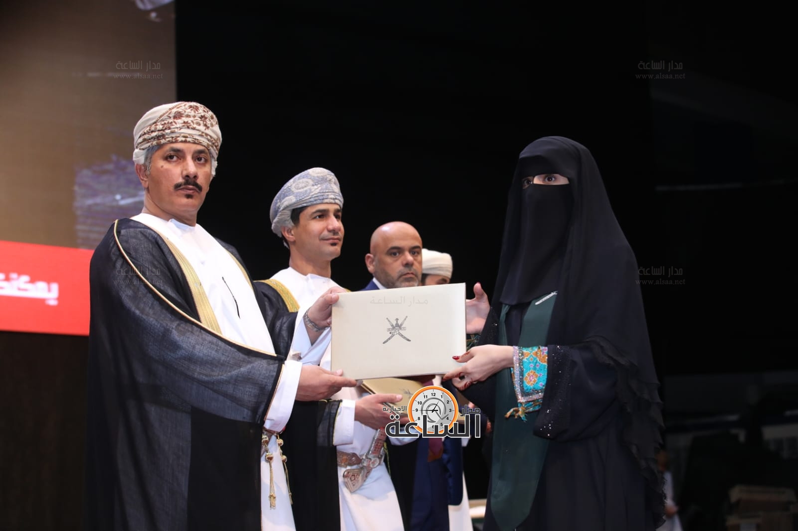 Madar Al-Saa Images 0.4495653297091722