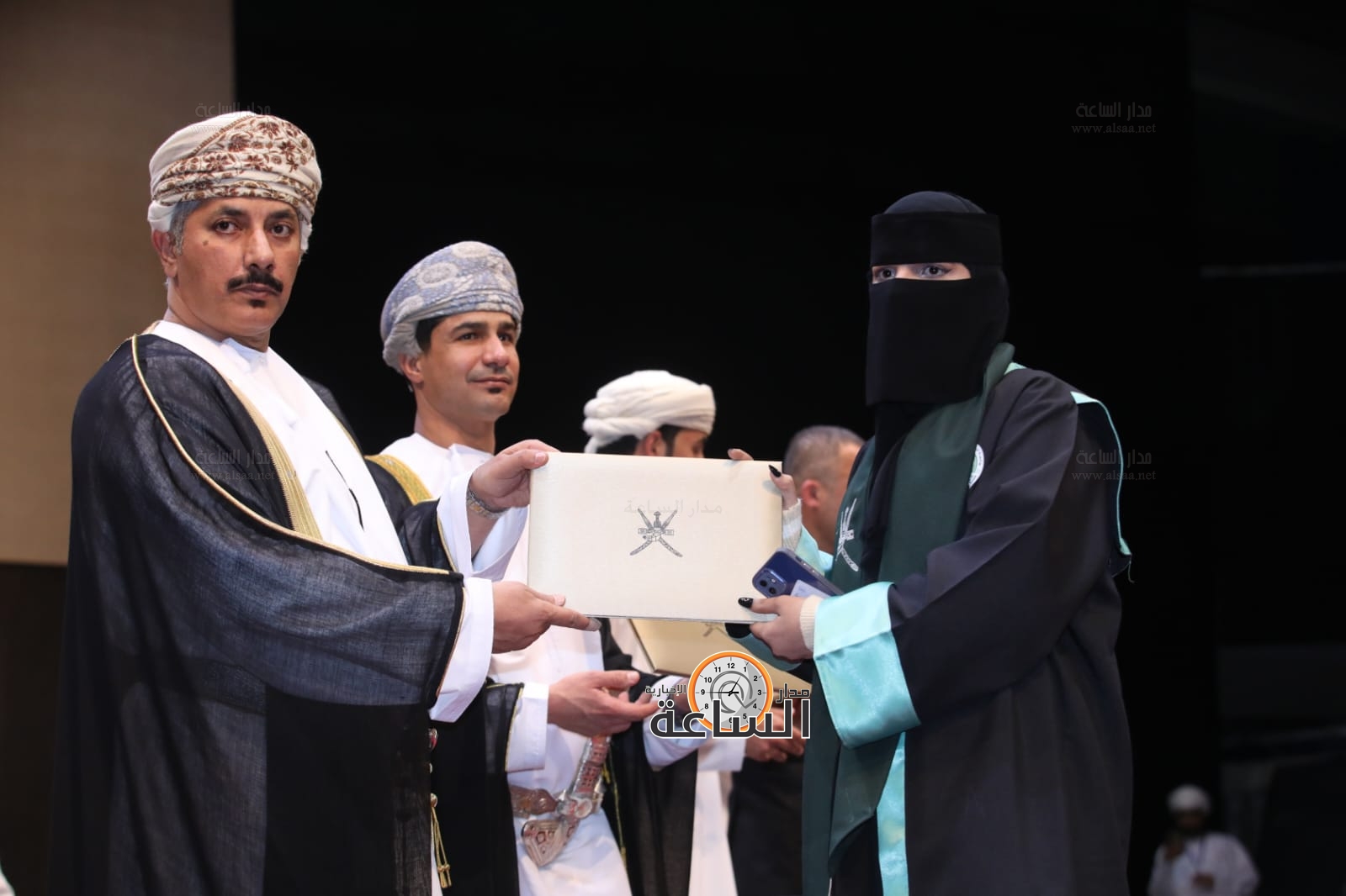 Madar Al-Saa Images 0.343586594935158