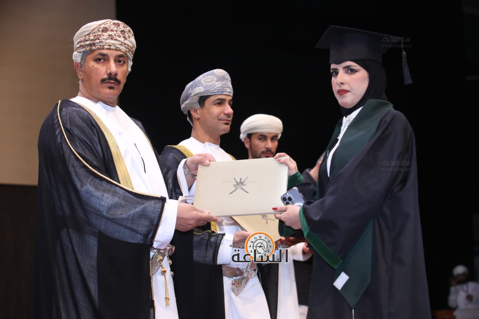 Madar Al-Saa Images 0.9186706424170858