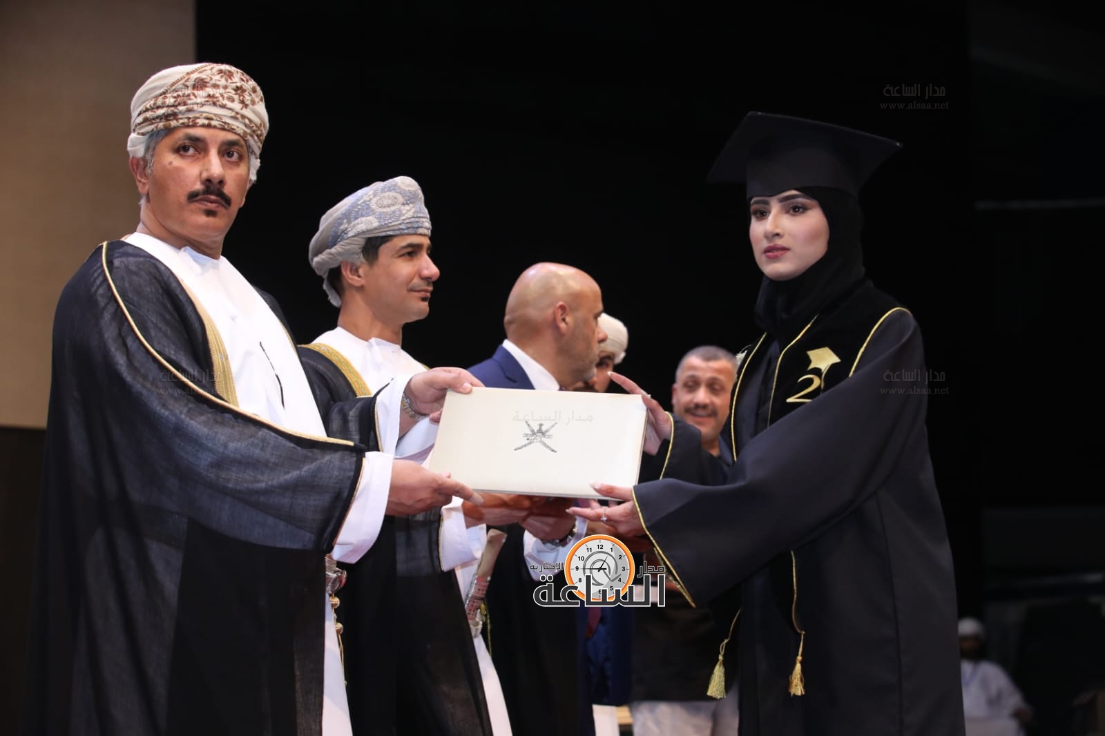 Madar Al-Saa Images 0.741534614008799