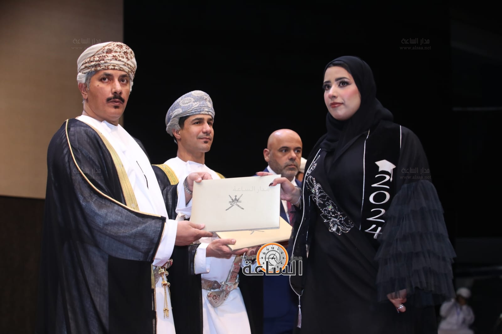 Madar Al-Saa Images 0.8936569048071419