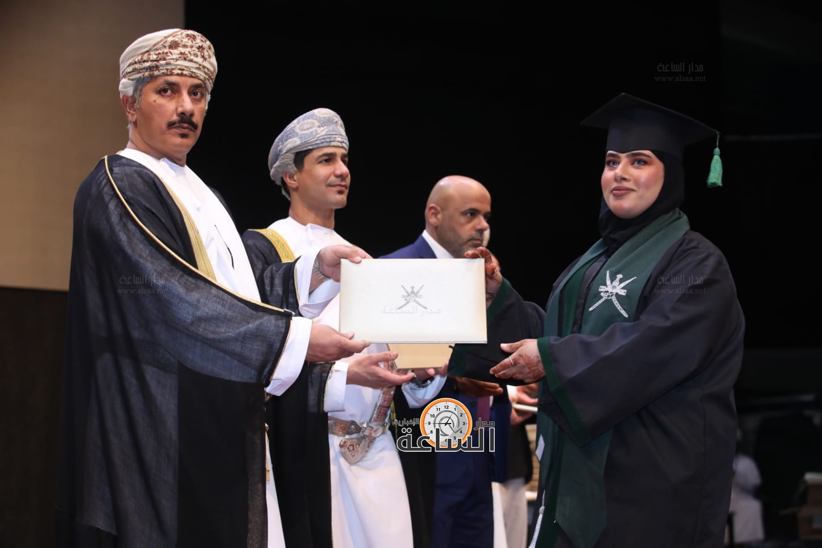 Madar Al-Saa Images 0.649760916320228