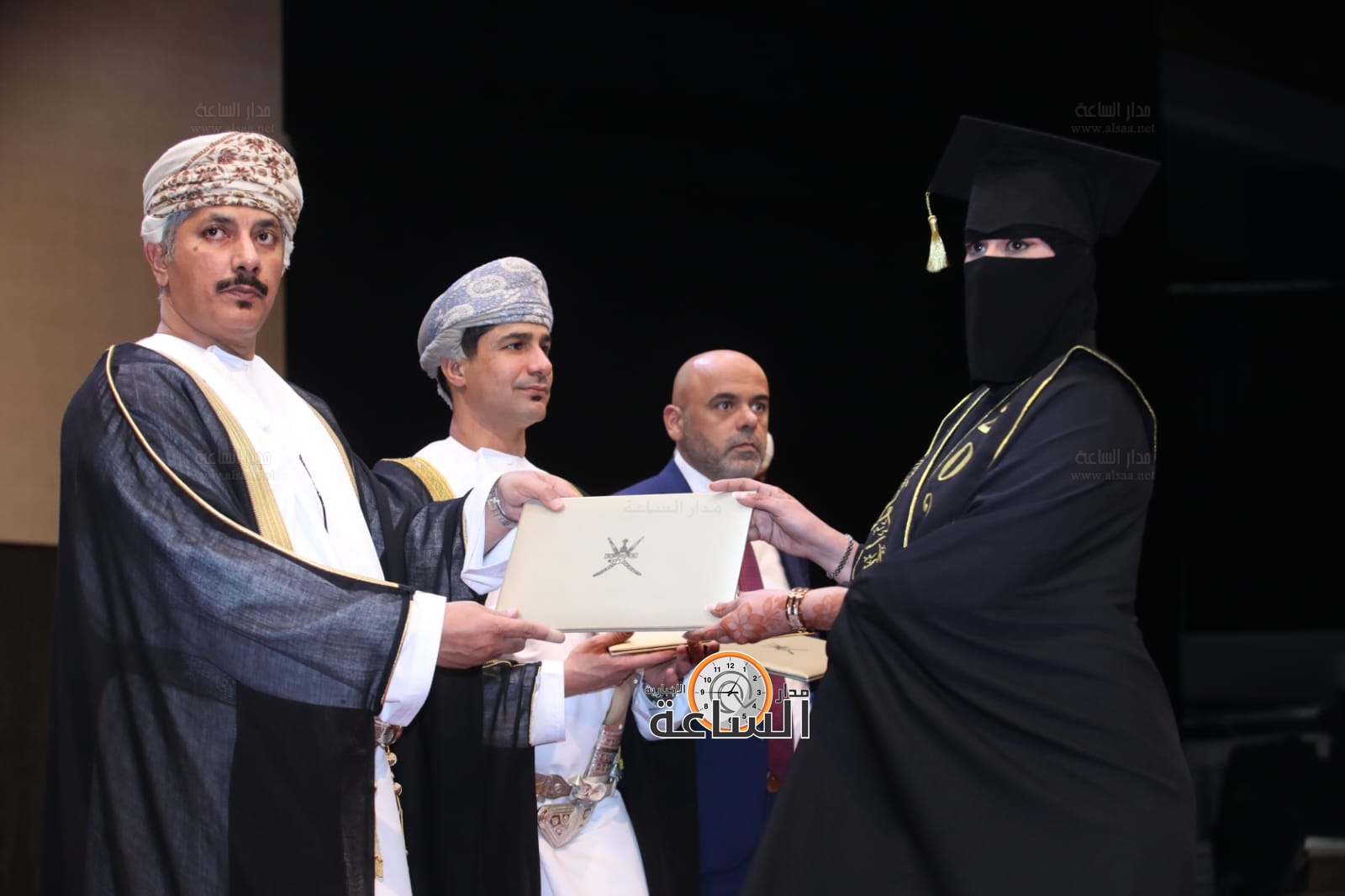 Madar Al-Saa Images 0.2377671124610654