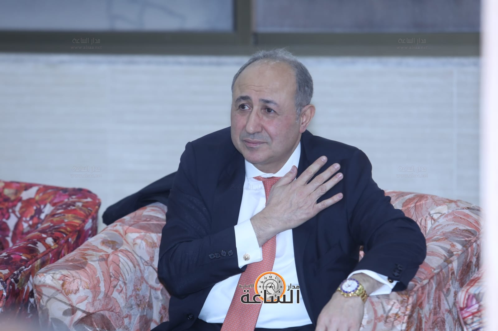 Madar Al-Saa Images 0.05749877550555427