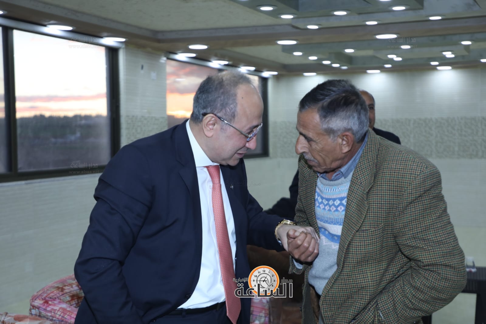 Madar Al-Saa Images 0.9928328988562305