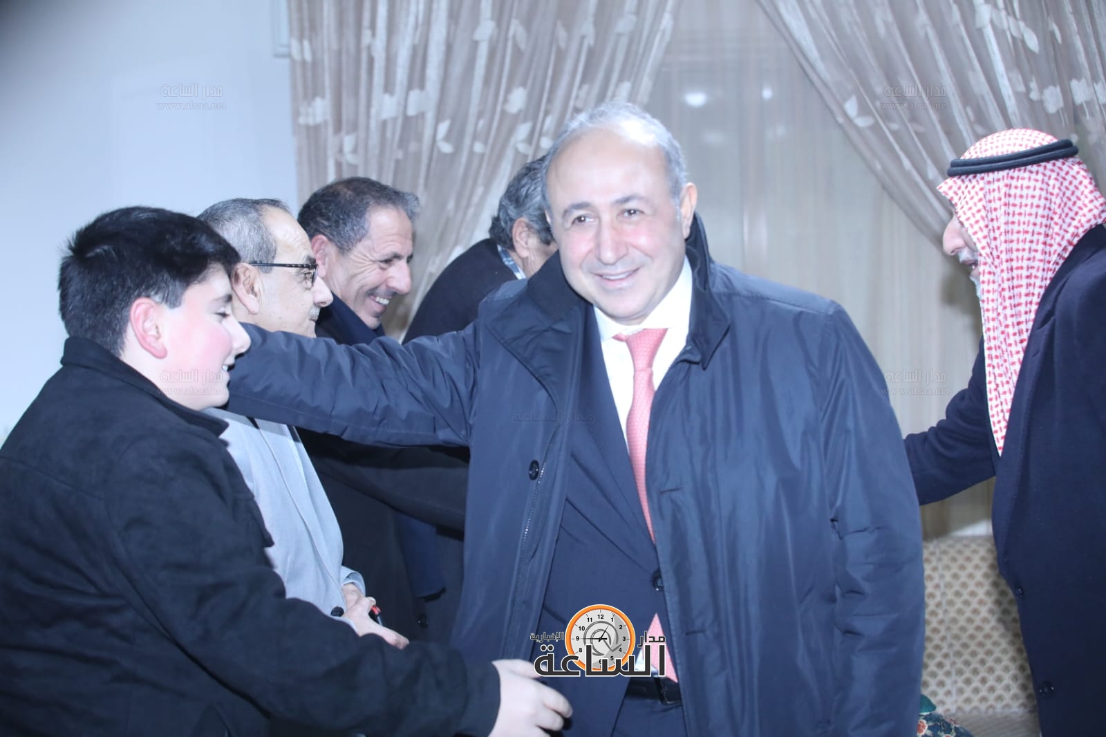 Madar Al-Saa Images 0.8186308927552897