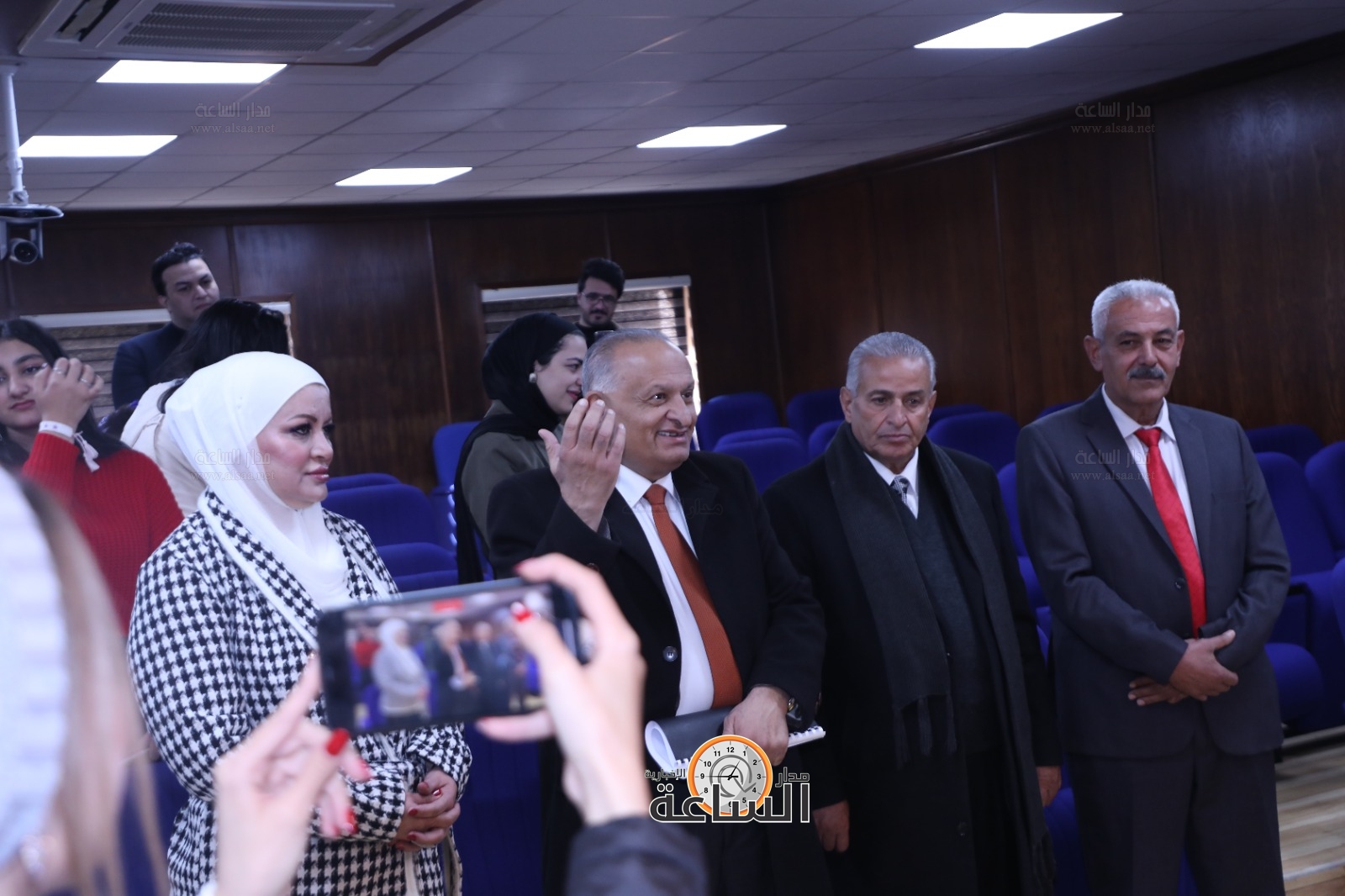 Madar Al-Saa Images 0.0923989845646982