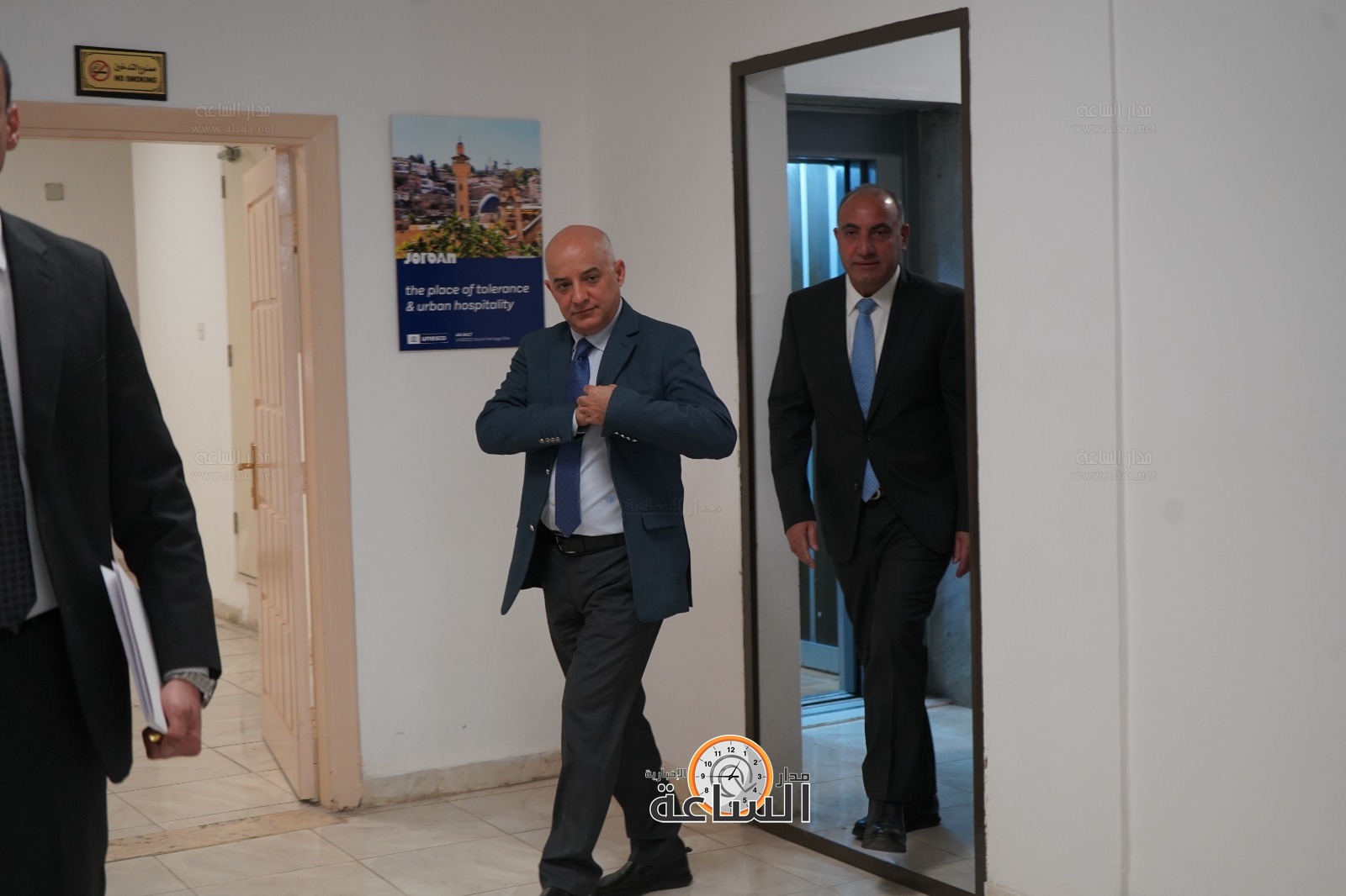 Madar Al-Saa Images 0.16511884380465935