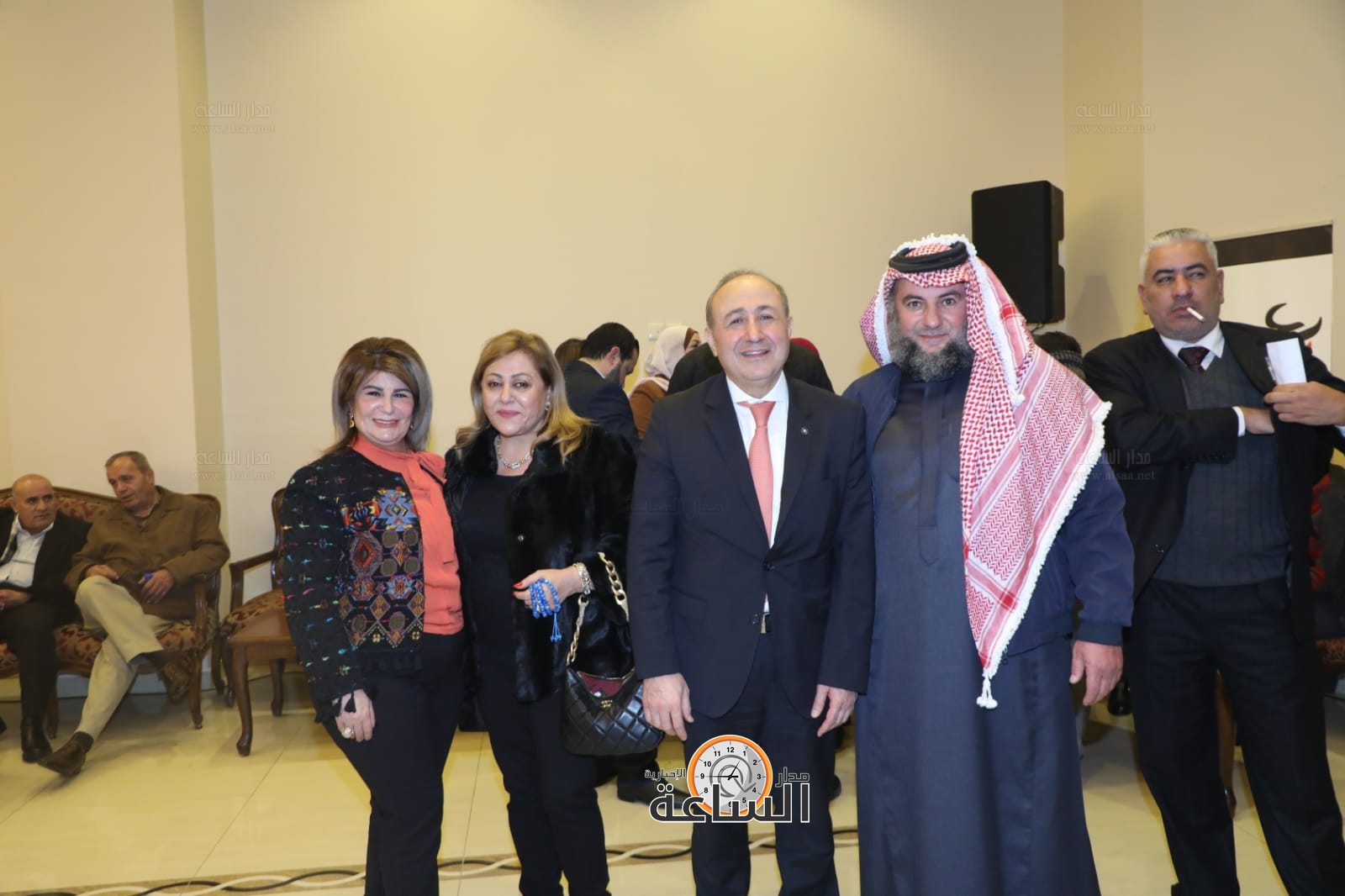 Madar Al-Saa Images 0.7341405799112302