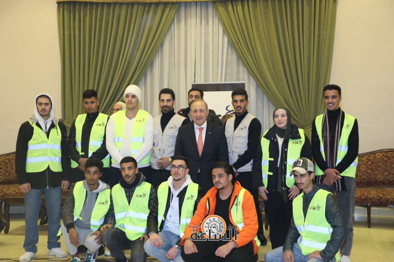 Madar Al-Saa Images 0.2500087344639752