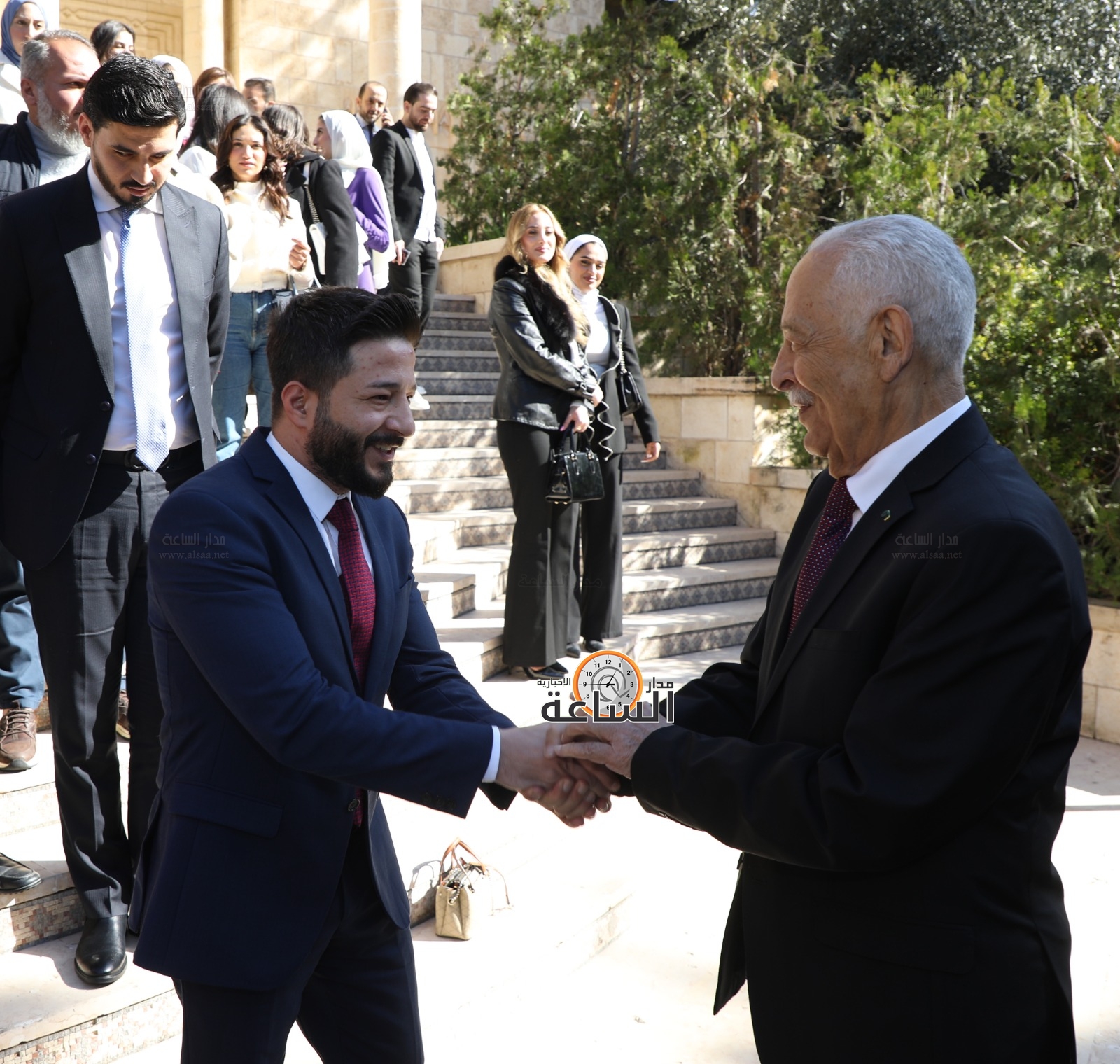 Madar Al-Saa Images 0.9958233940433137