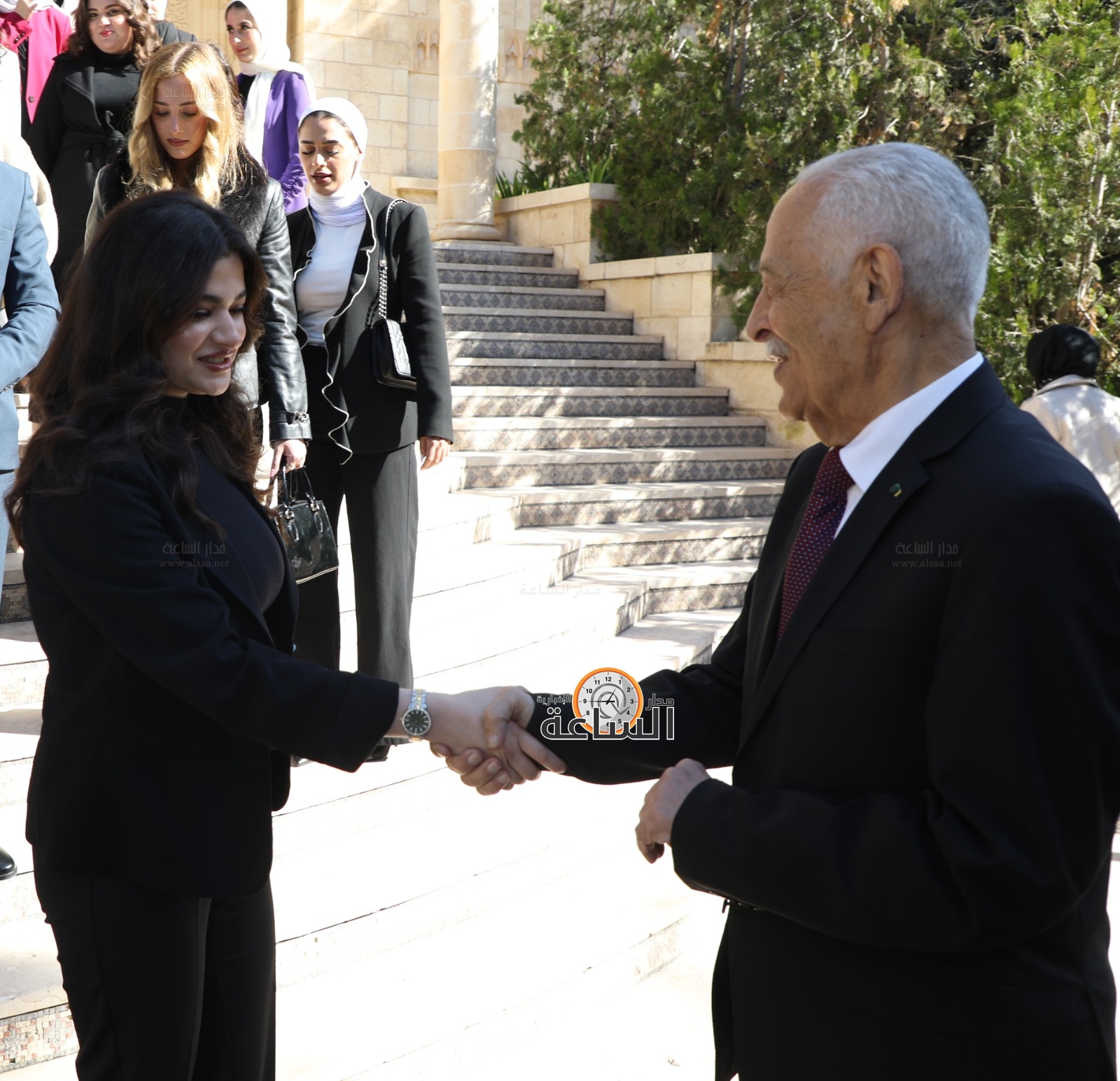 Madar Al-Saa Images 0.6407702176252823