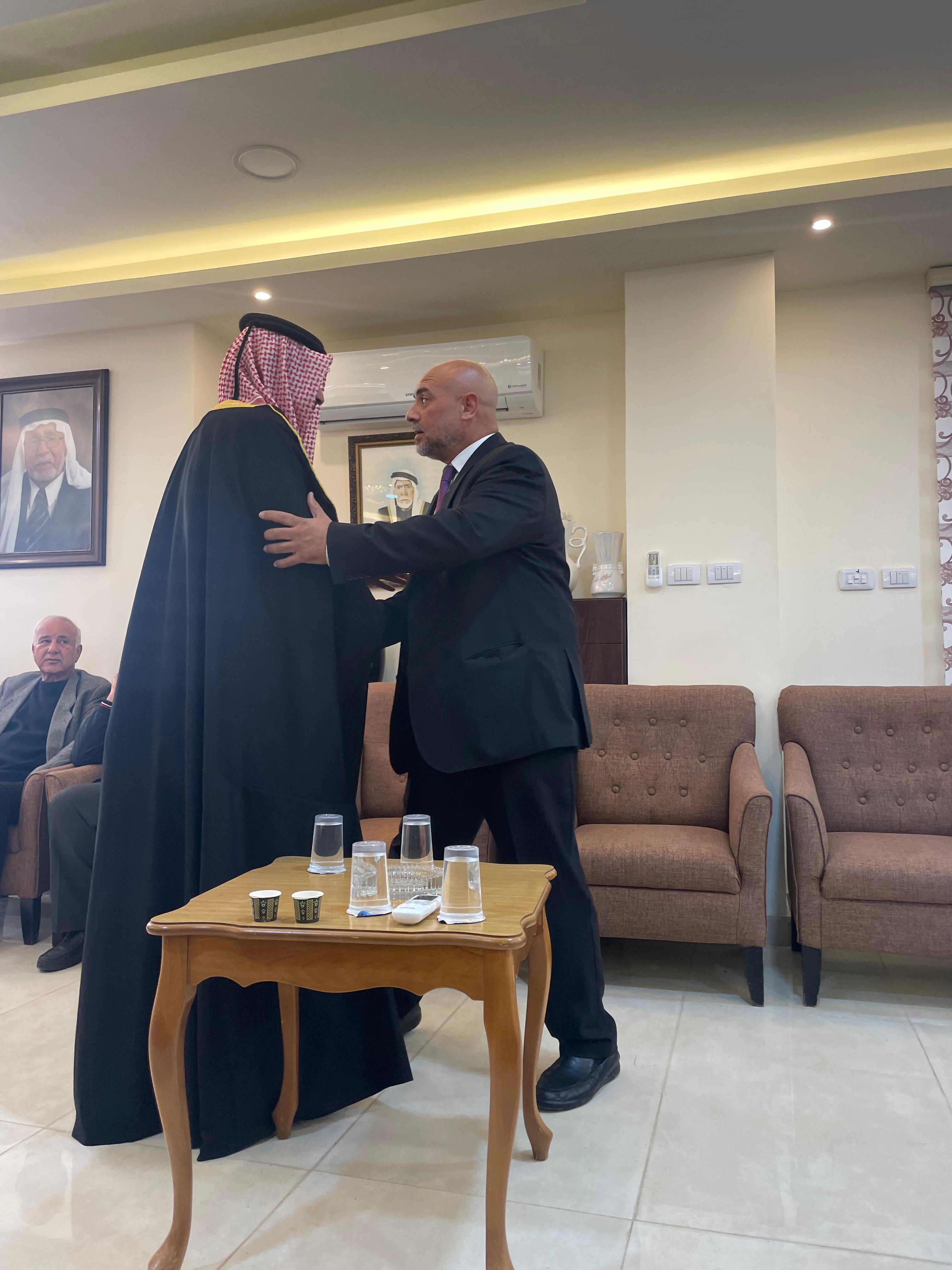 Madar Al-Saa Images 0.32360987192996626