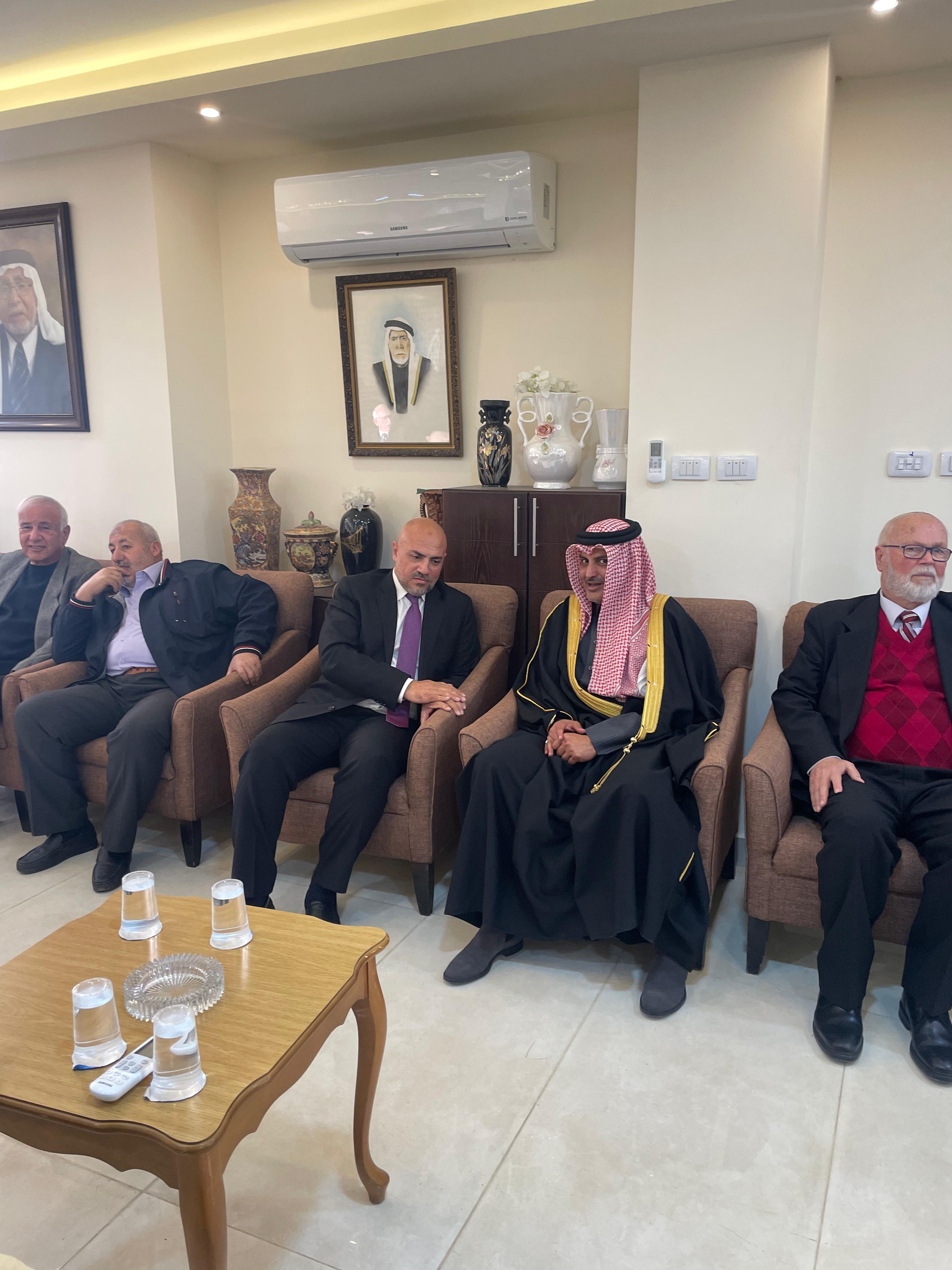 Madar Al-Saa Images 0.1840788019786046