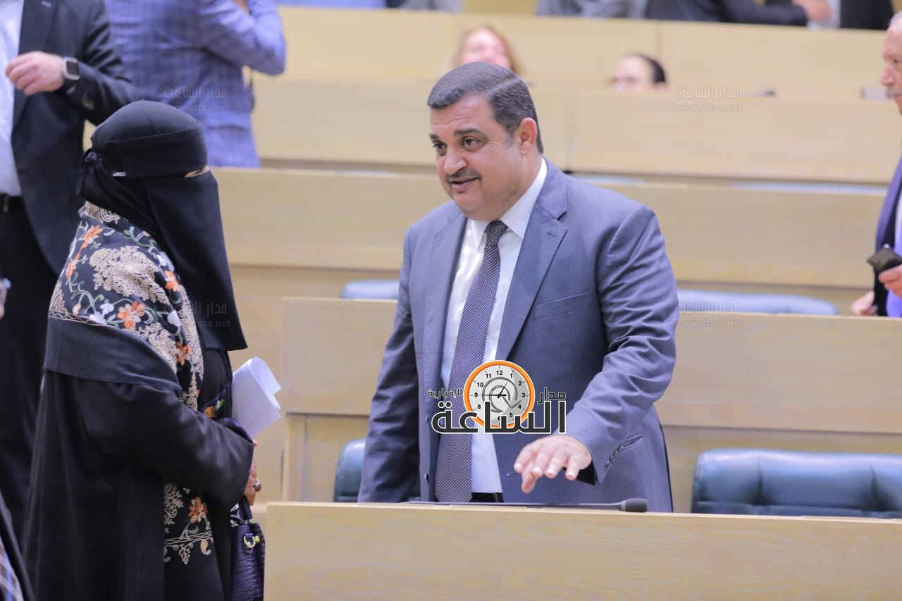 Madar Al-Saa Images 0.6670031439166644