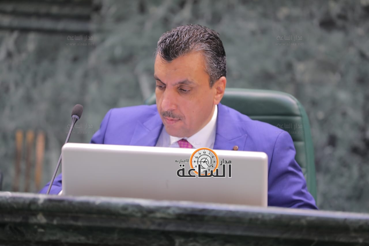 Madar Al-Saa Images 0.6476115618592717