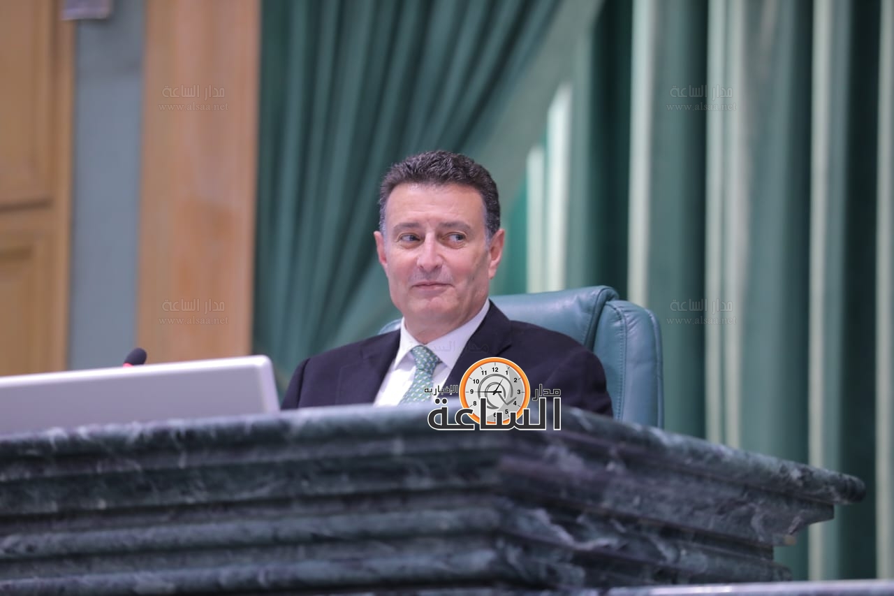 Madar Al-Saa Images 0.13837366651126093