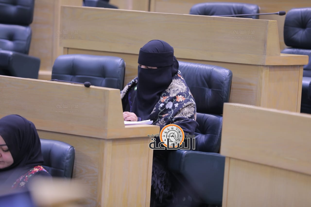 Madar Al-Saa Images 0.6891115055590789