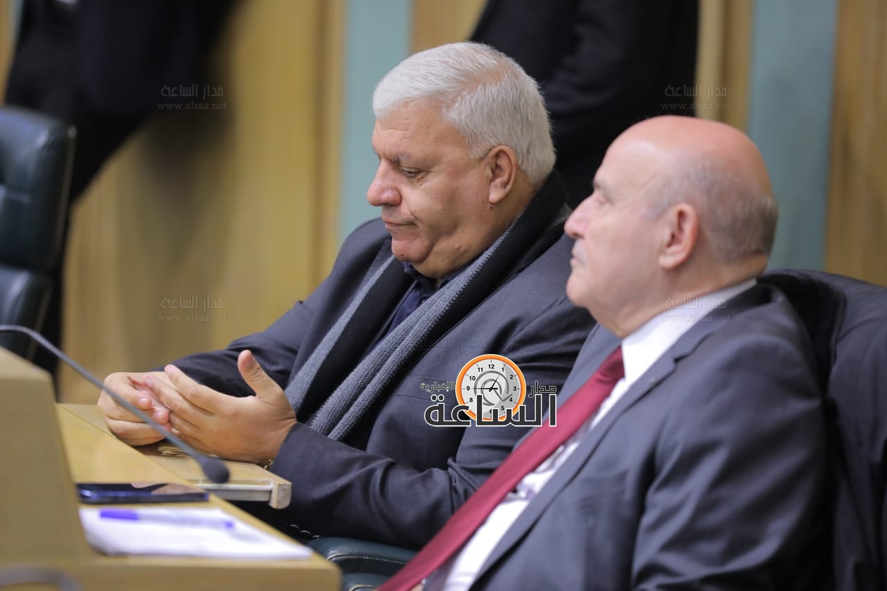 Madar Al-Saa Images 0.23981467242877486