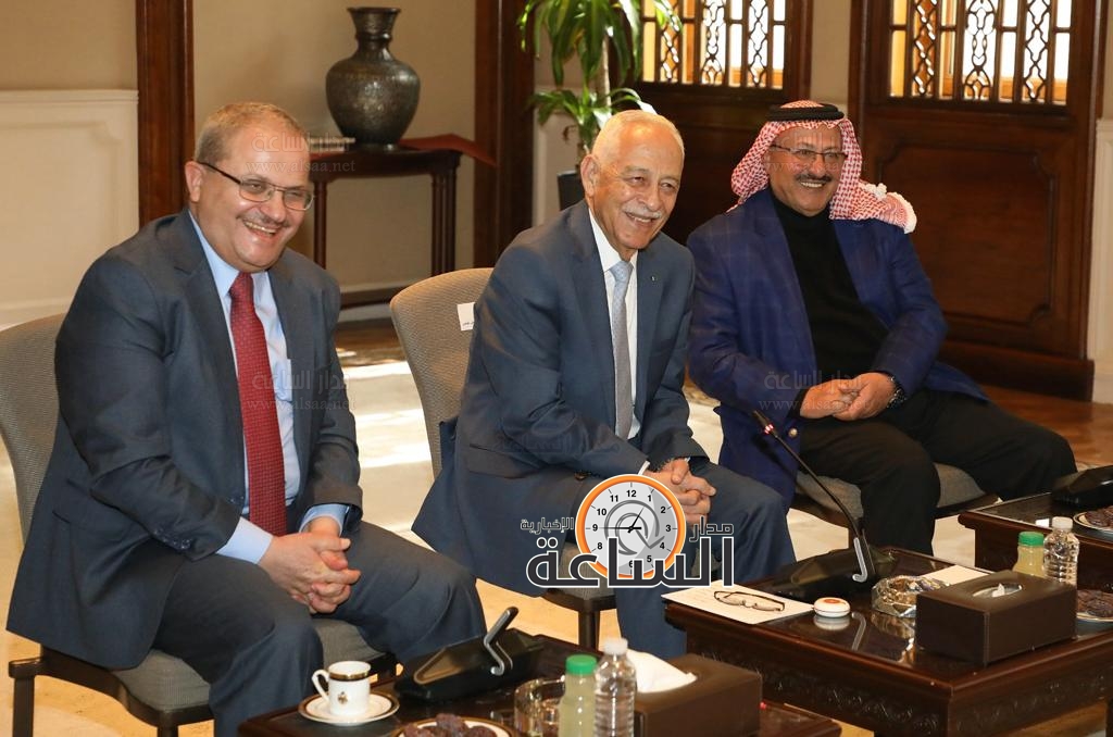 Madar Al-Saa Images 0.6117705821522528