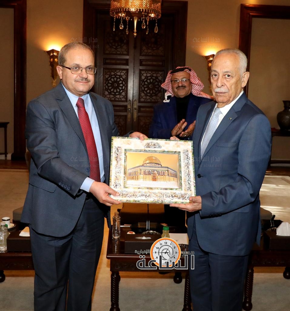 Madar Al-Saa Images 0.8696699293549155