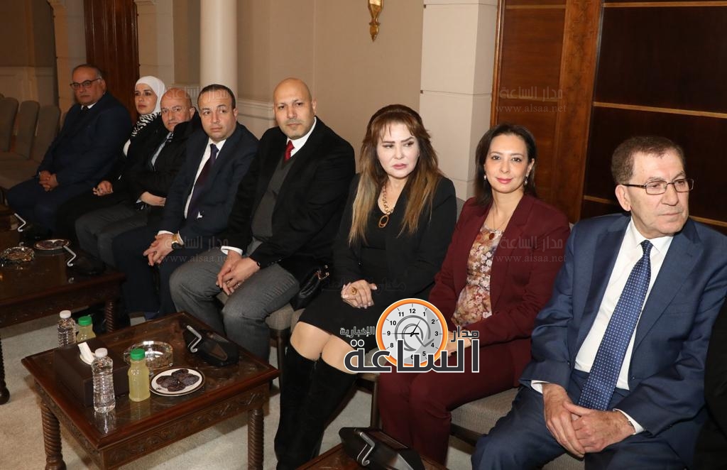 Madar Al-Saa Images 0.3878631341985086