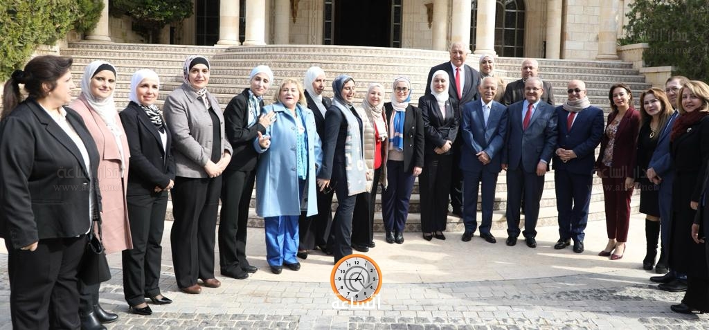 Madar Al-Saa Images 0.7394242623105138