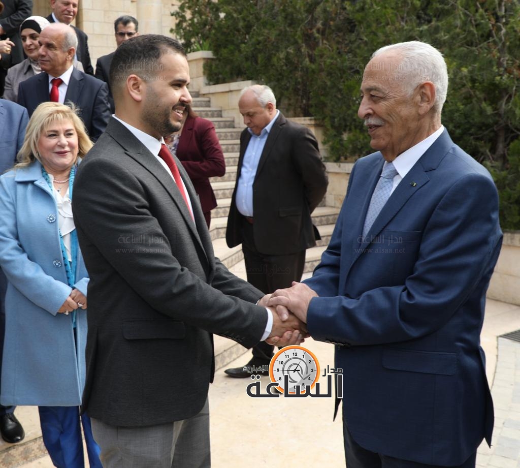 Madar Al-Saa Images 0.2603641711797151