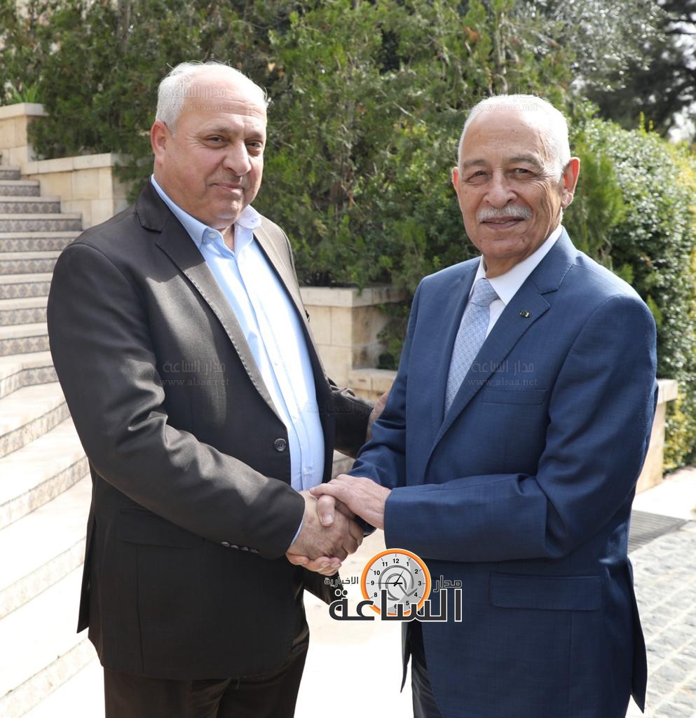 Madar Al-Saa Images 0.8238930785801921