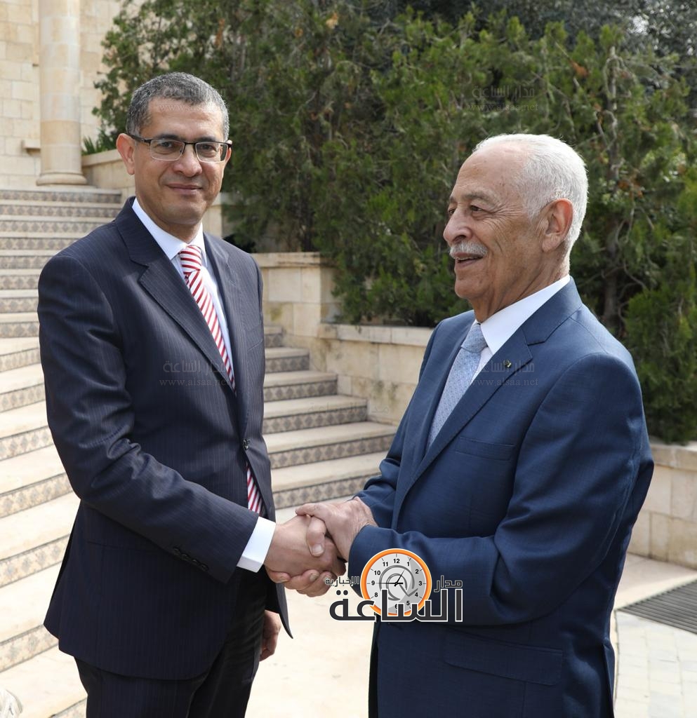 Madar Al-Saa Images 0.23726081172091917