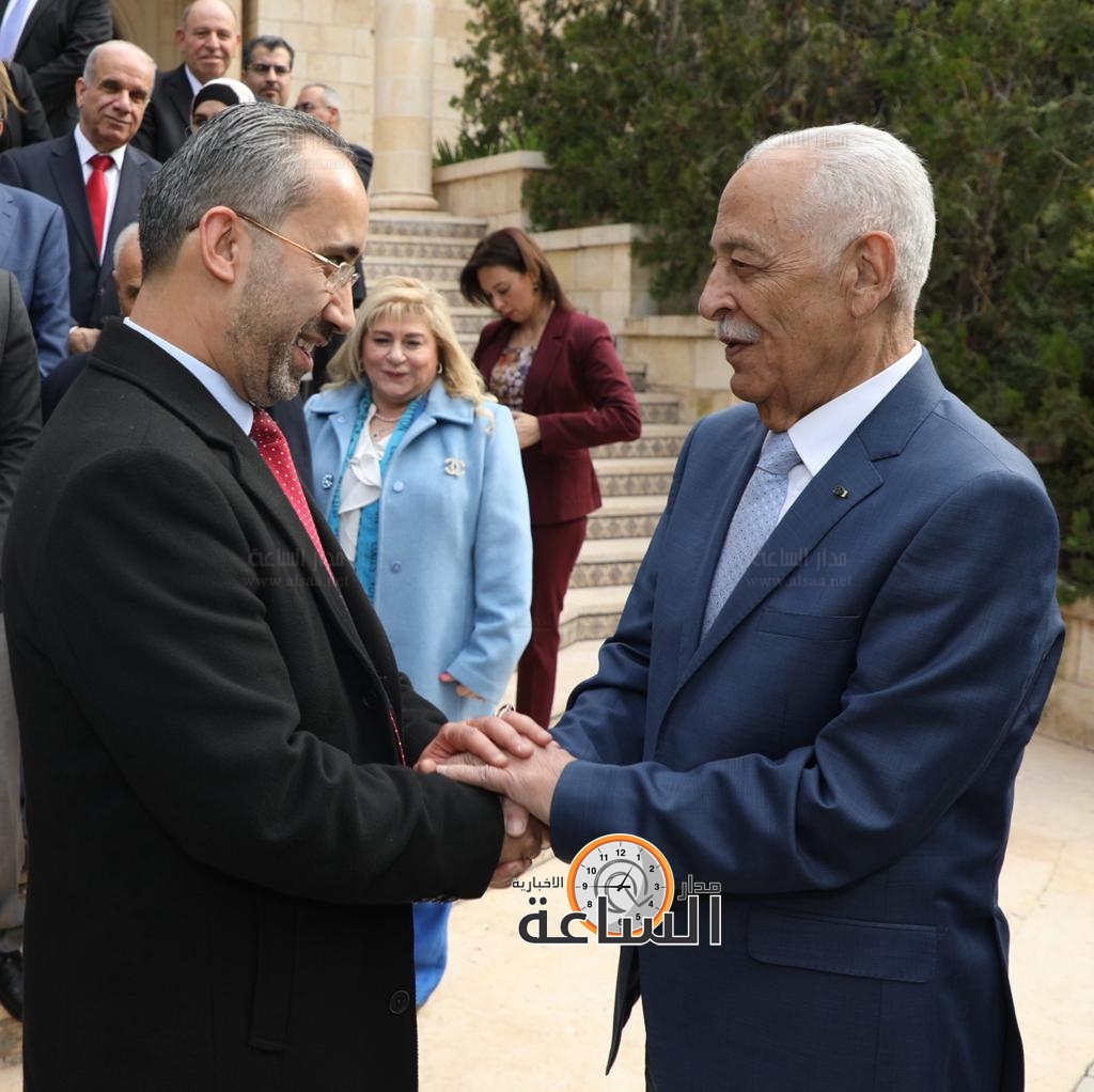 Madar Al-Saa Images 0.7262909947243414