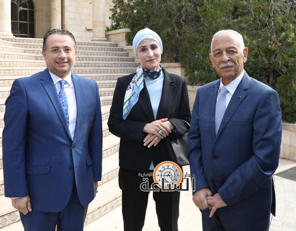 Madar Al-Saa Images 0.946603452487748