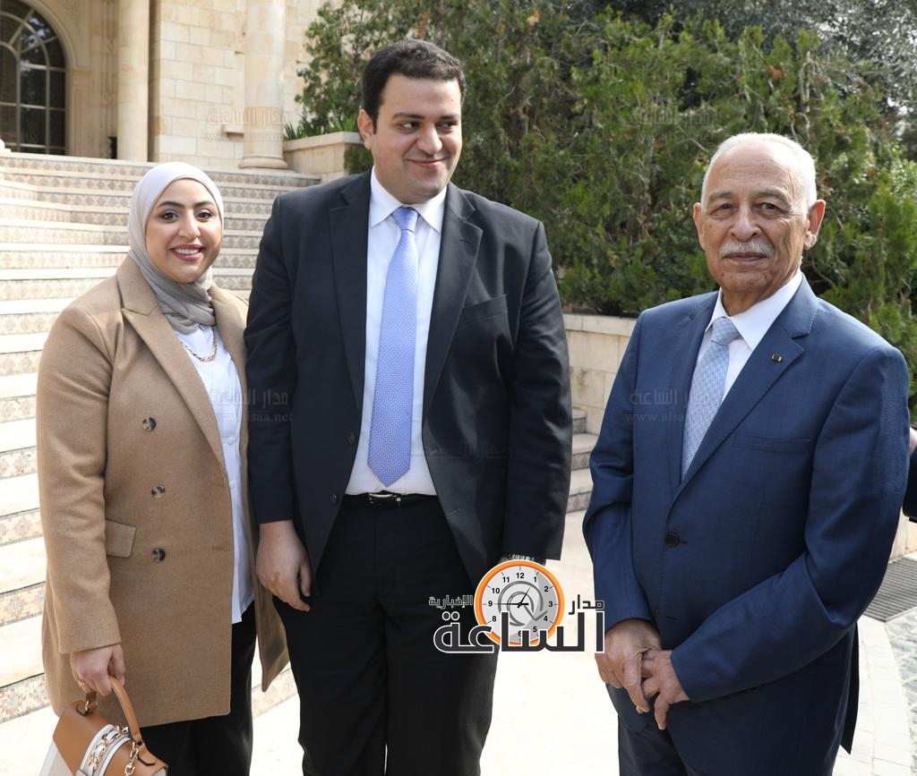 Madar Al-Saa Images 0.0010428741515668971