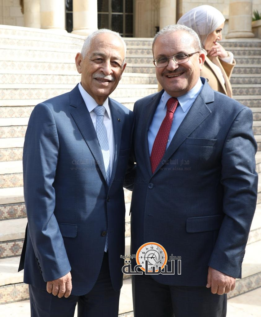 Madar Al-Saa Images 0.2307926212263458