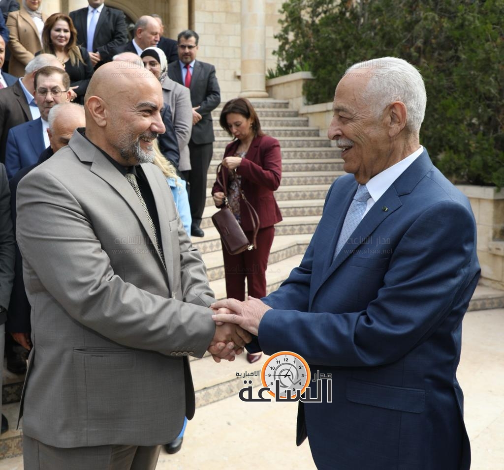 Madar Al-Saa Images 0.7013576411935933