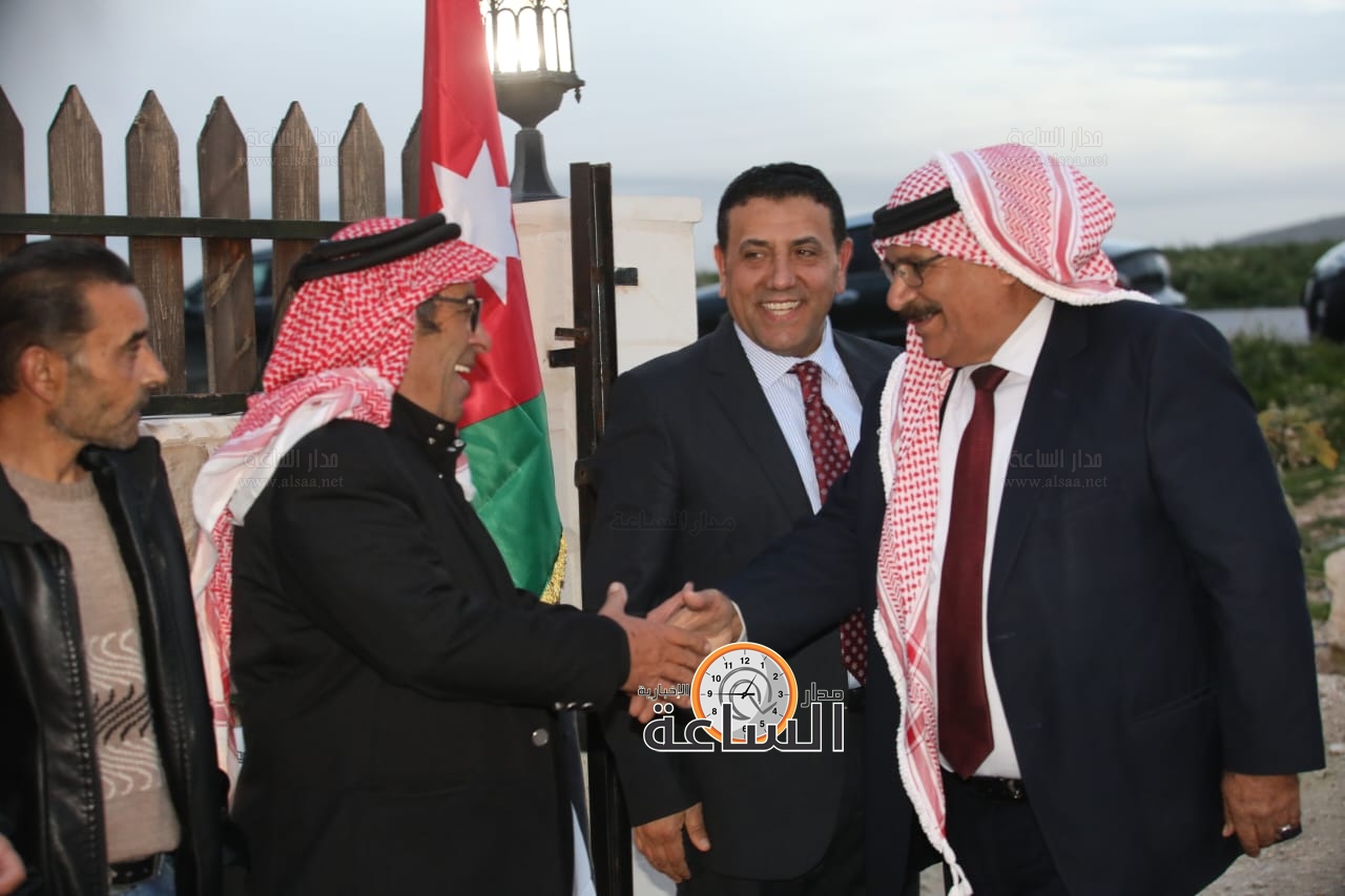 Madar Al-Saa Images 0.5704557500499572