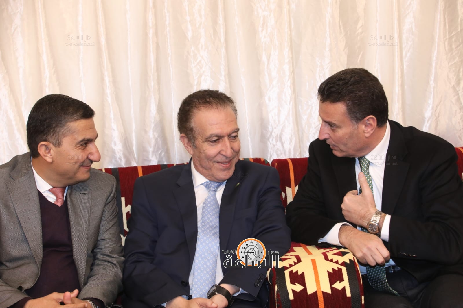 Madar Al-Saa Images 0.9679149341665376