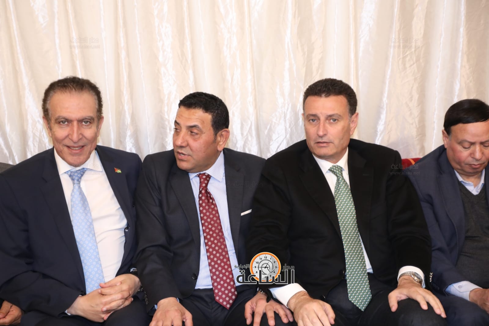 Madar Al-Saa Images 0.15815796311504715