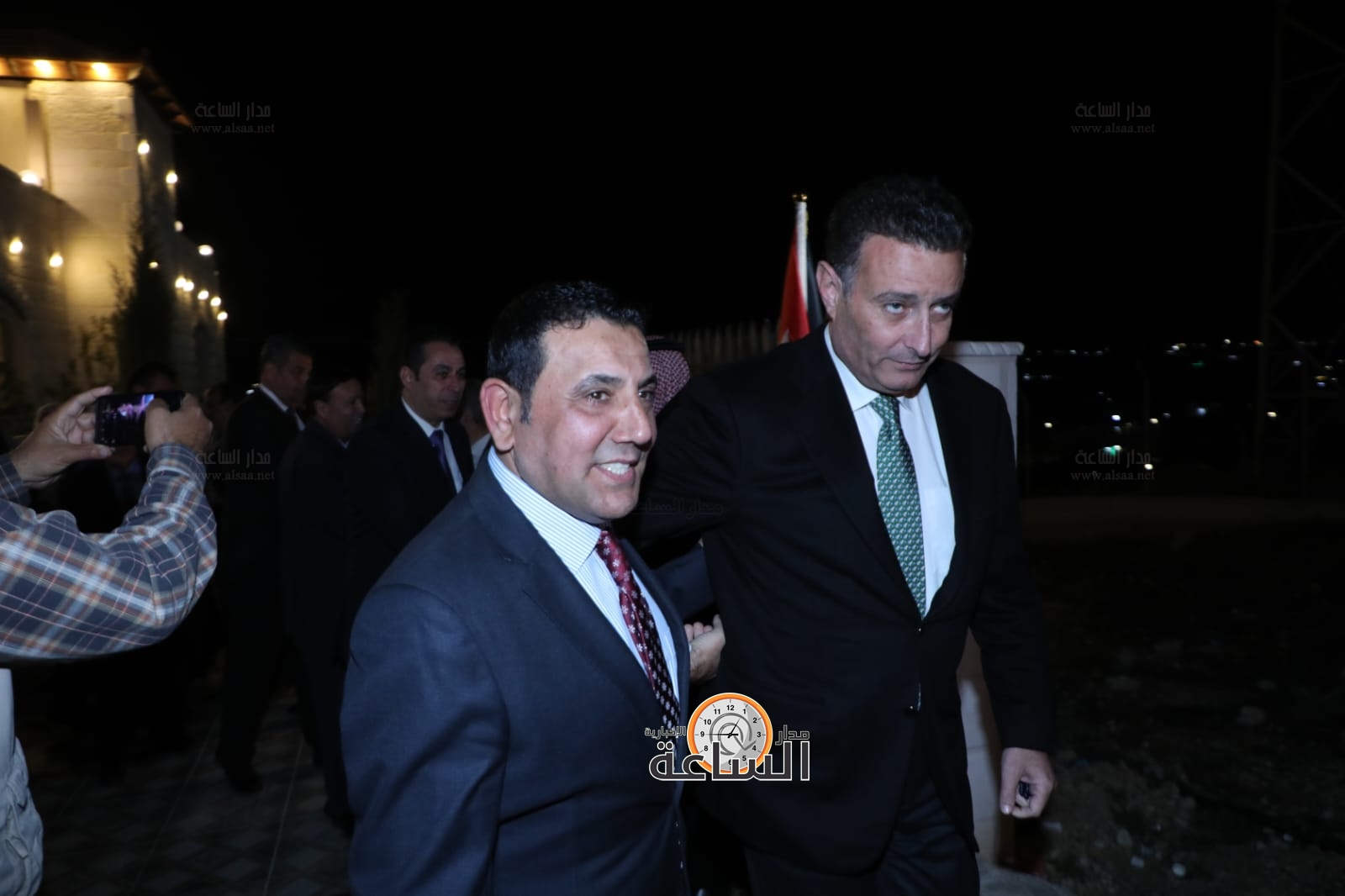 Madar Al-Saa Images 0.7087803101981356