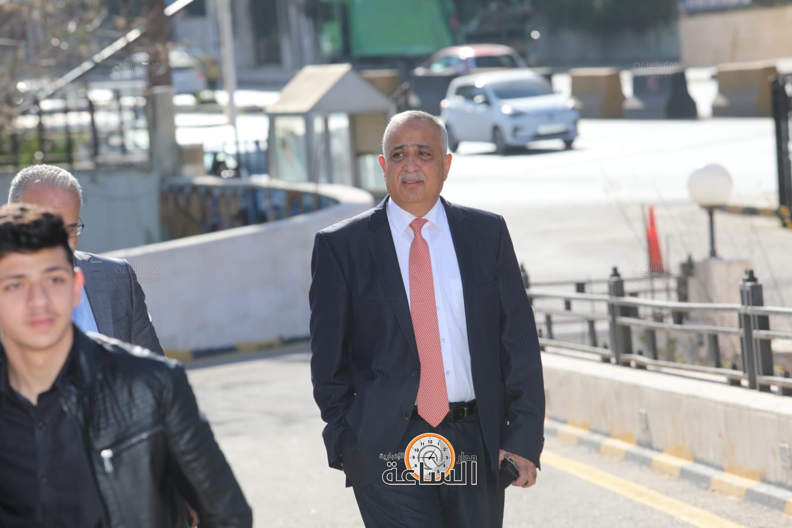 Madar Al-Saa Images 0.8810836321823565